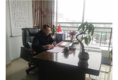 致敬楷模 美保環(huán)境集團(tuán)何志川和易善勤分別榮獲“自貢市創(chuàng)建全國(guó)文明城市先進(jìn)個(gè)人”、“達(dá)州市最美環(huán)衛(wèi)工人”稱號(hào)